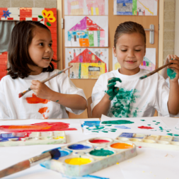 Stage 1 semaine peinture enfant - Les mains en or